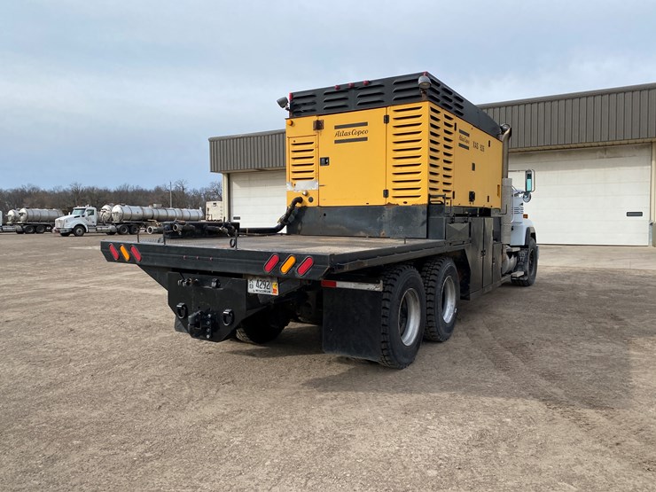 1999-mack-rd690s-image-10