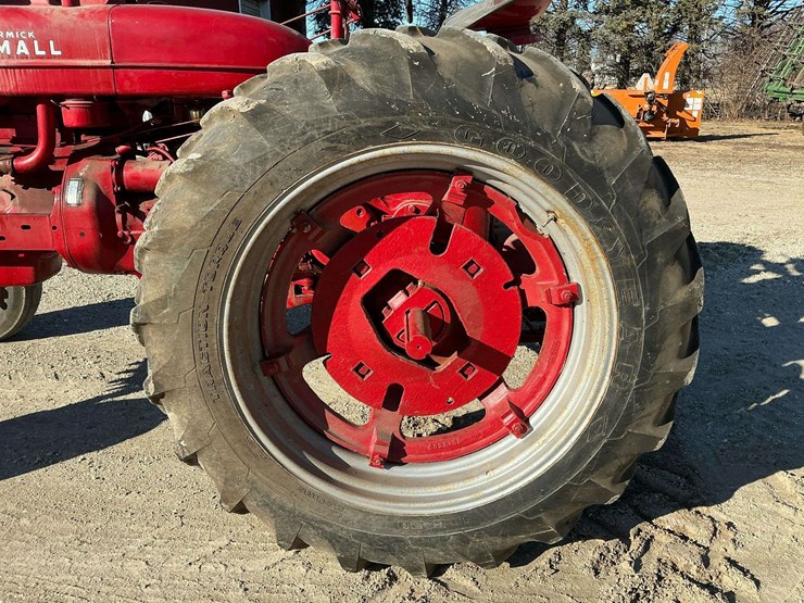 ih-farmall-super-m,-gas,-wf,-power-steering,-pto,-13.6-38-tires,-s/n-41011-image-11