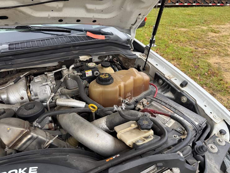 2009-ford-f550-image-32