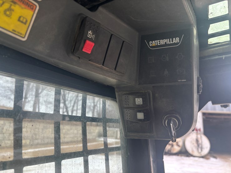2009-caterpillar-252b2-image-33