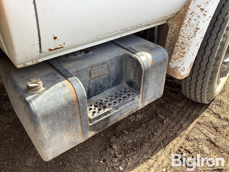 1975-chevorlet-c65-t/a-grain-truck-image-12