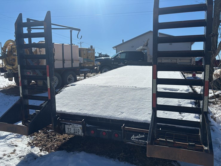 #2272-•-b-&-b-26'-equipment-trailer-image-24