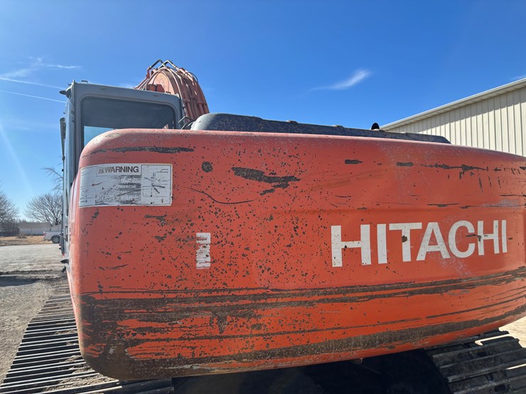 hitachi-ex200-lc-image-11