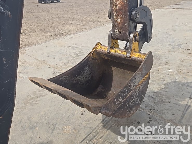 2014-deere-310k-ep-image-23