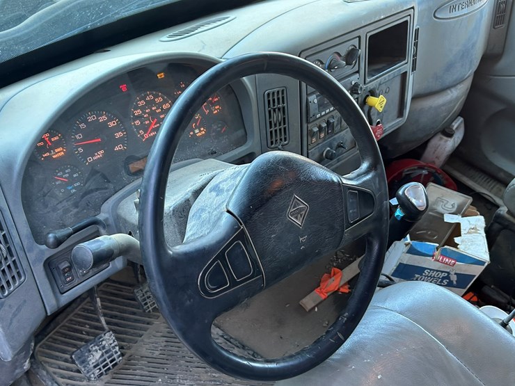 2002-international-7400-image-56