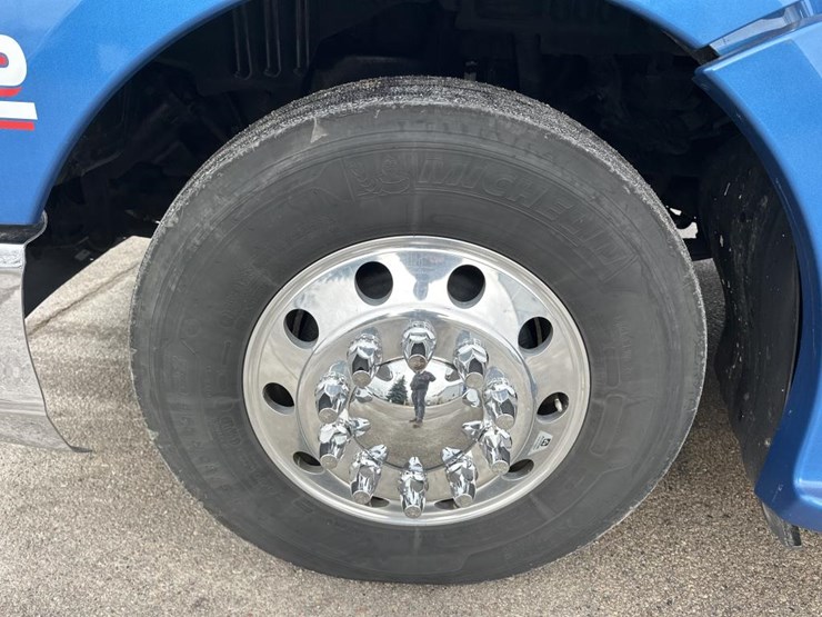 2020-kenworth-t680-image-52