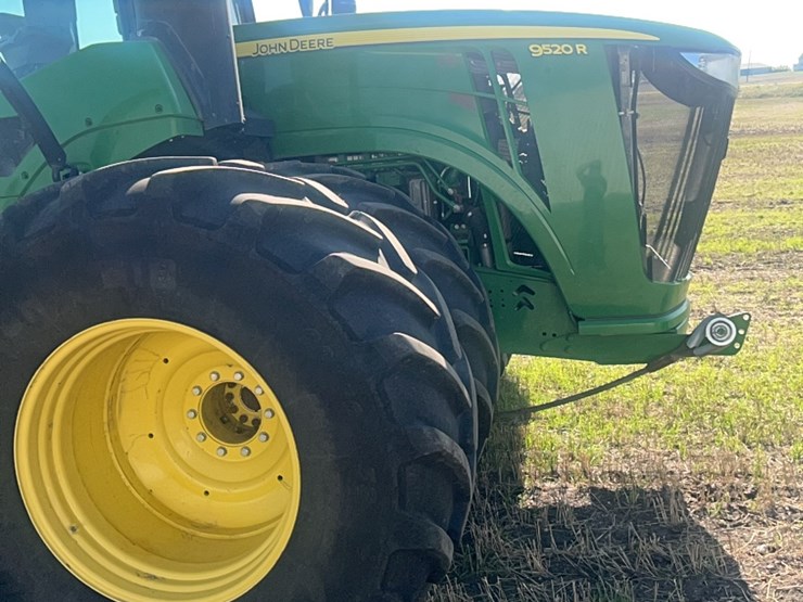 2016-john-deere-9520r-image-40