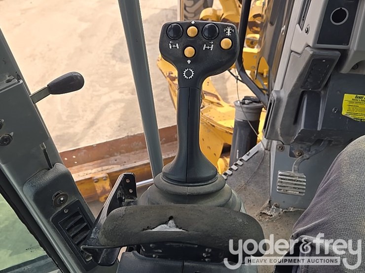 2009-caterpillar-140m-vhp-plus-image-104