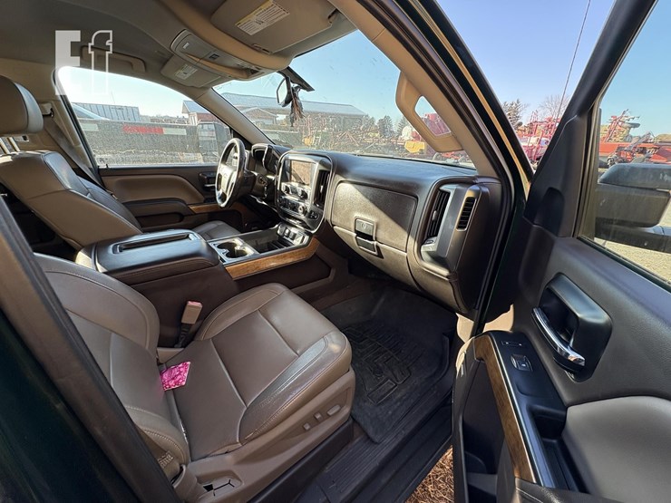 2014-chevrolet-silverado-1500-ltz-image-5