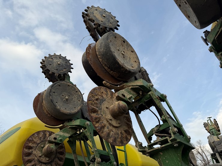 john-deere-1790-image-111