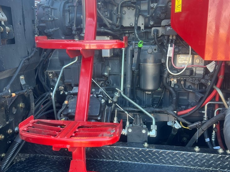 2023-case-ih-8250-image-28