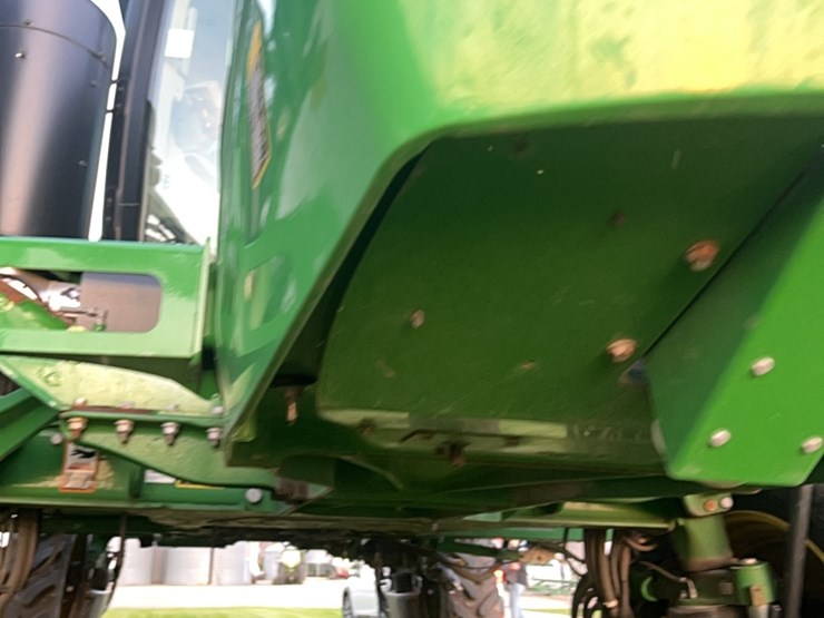 2014-john-deere-r4030-image-92