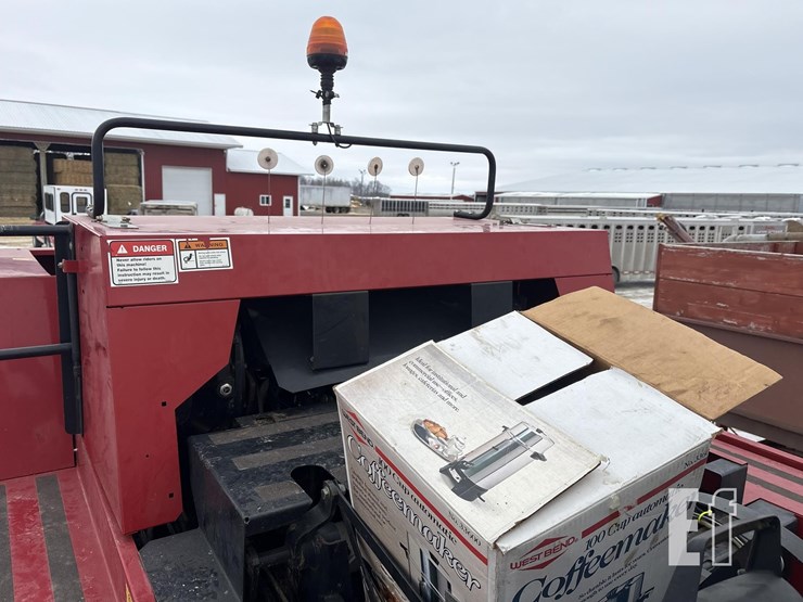 new-holland-bb940ar-image-24