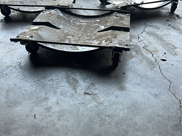 (4)-rolling-stands-for-truck-tires,-can-also-be-used-for-other-heavy-items-image-14