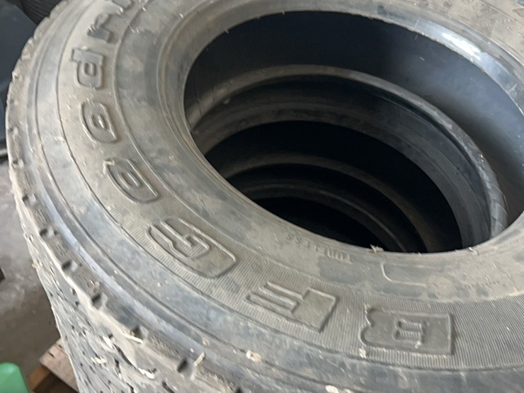 set-of-eight-truck-tires,-size-is-275/80/r-22.5,-all-are-excellent-shape-image-16