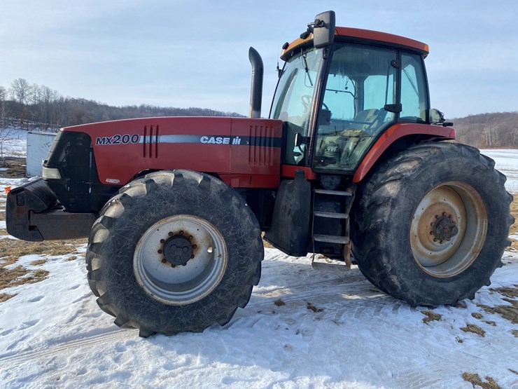 #120-•-2001-case-mx200-magnum-tractor-(colfax,-wi)-image-11