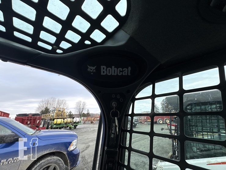 2015-bobcat-s570-image-20