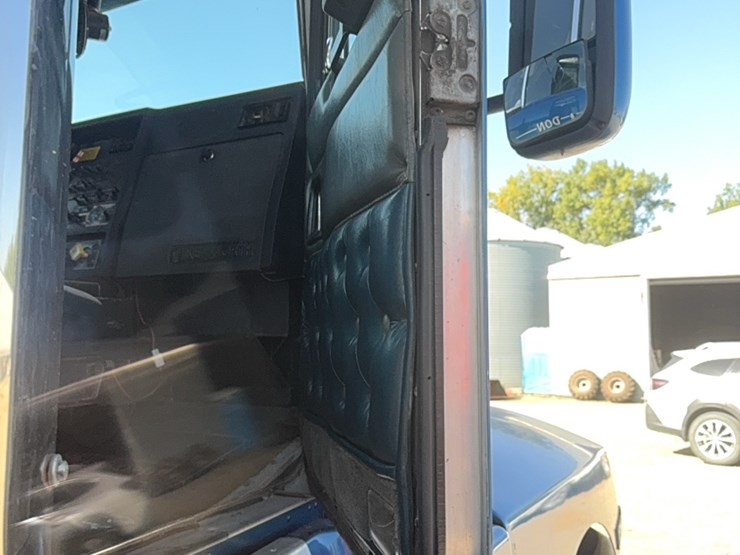 1990-kenworth-t600-image-170