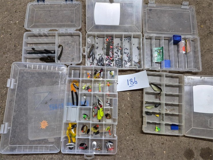 fishing-lures-and-tackle-box-image-1