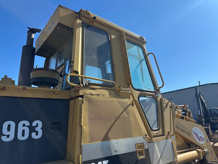 caterpillar-963-image-13