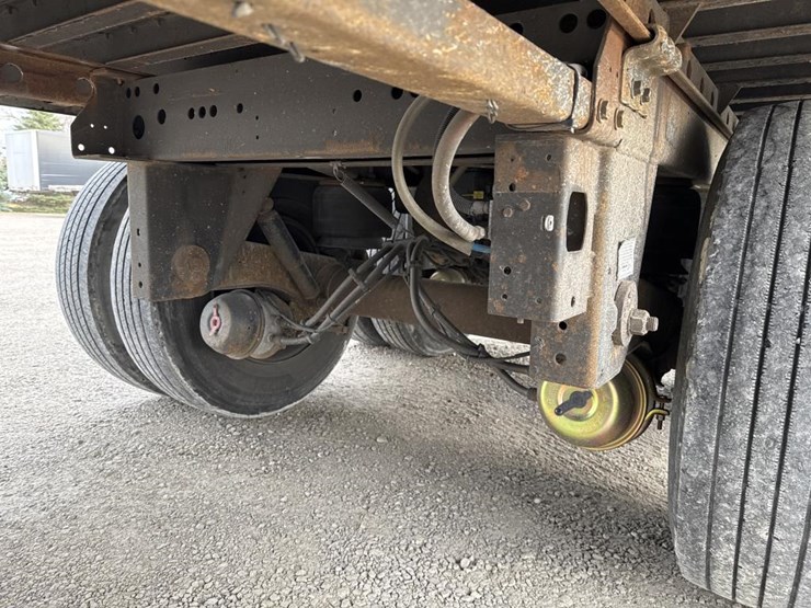 2019-utility-53'-image-20