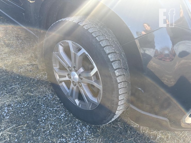 2014-gmc-acadia-image-4