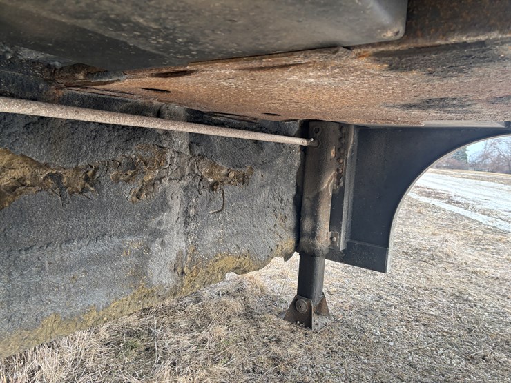 2001-hackney-beverage-trailer-image-31