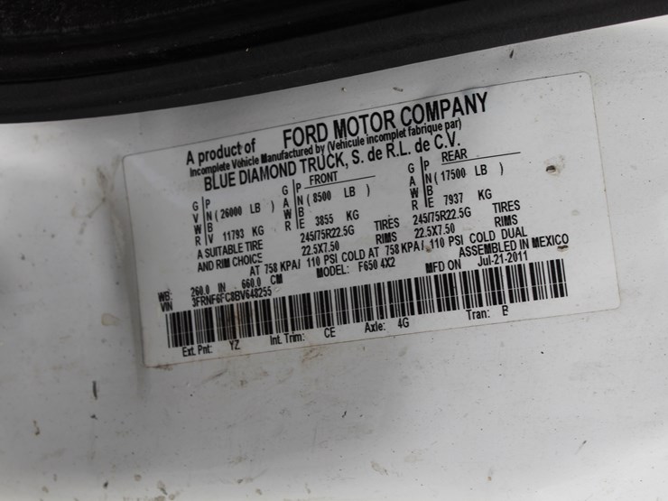 2011-ford-f650-image-15