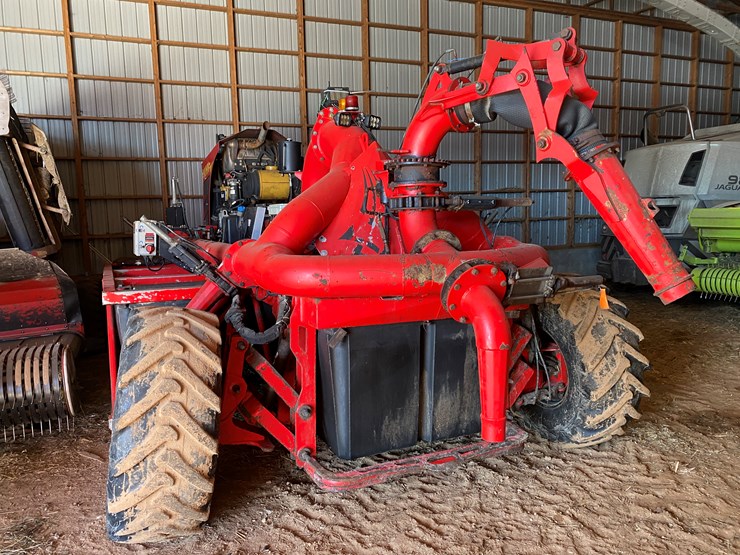 2018-nuhn-lagoon-crawler-image-2