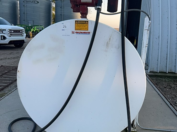 2000-gallon-fuel-tank-with-fill-rite-heavy-duty-high-output-pump-image-9