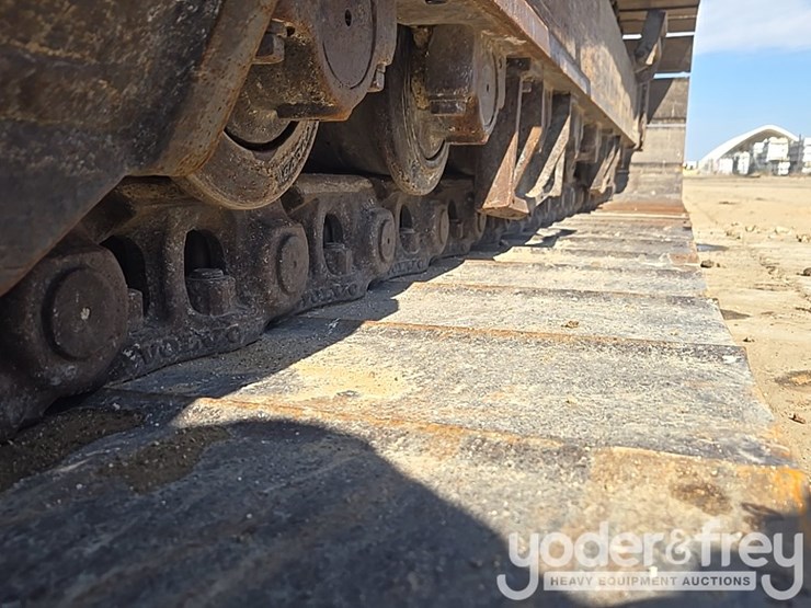 2017-volvo-ec350el-image-17