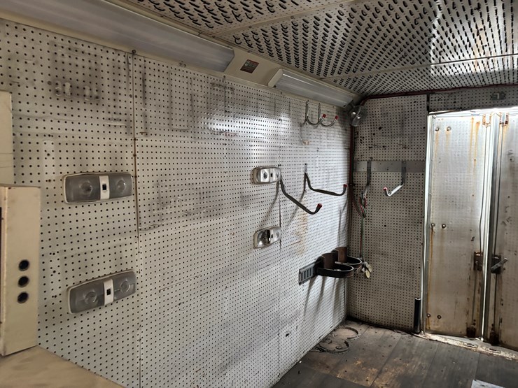 2002-international-4700-image-53