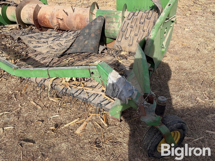 john-deere-212-image-9