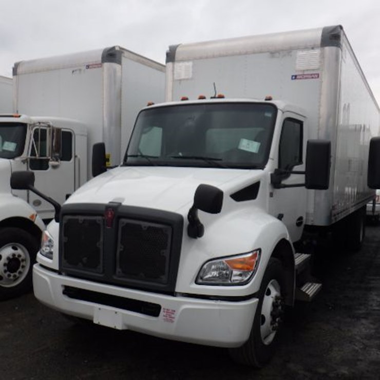 2023 KENWORTH T270