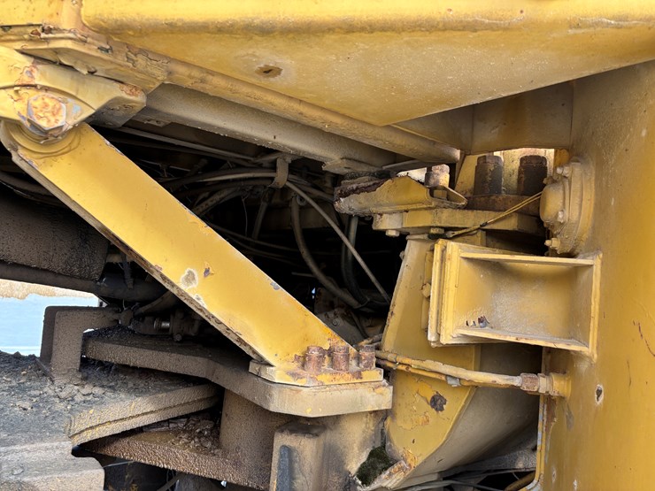 caterpillar-988b-image-56