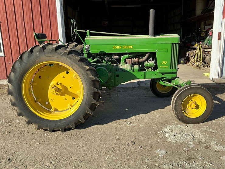 john-deere-70-image-4