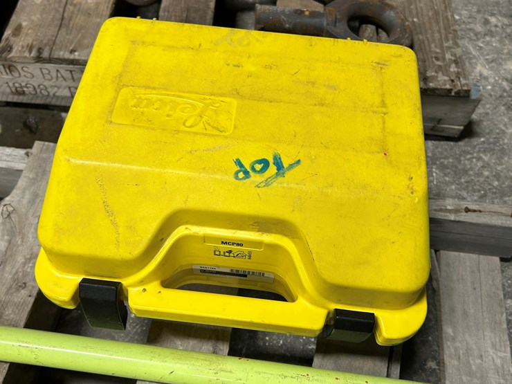 deere-550k-image-100