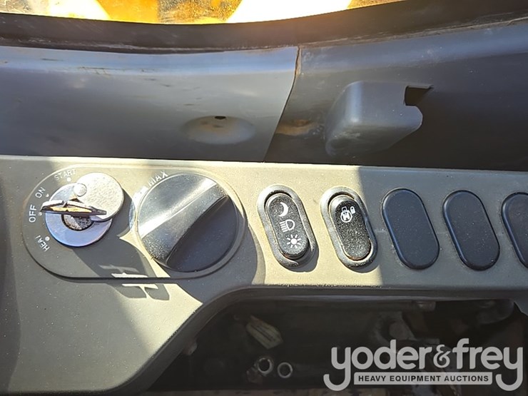 2008-komatsu-pc200-lc-8-image-76