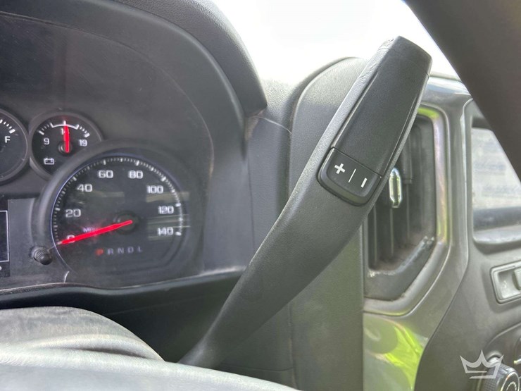 2022-chevrolet-silverado-2500-image-17