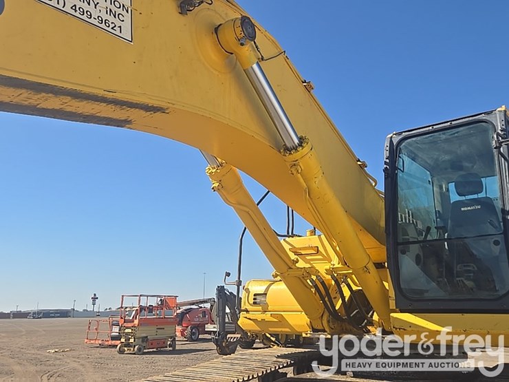 2013-komatsu-pc490-lc-10-image-40