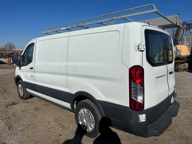 2017-ford-transit-image-3