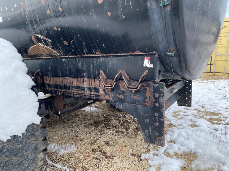 #1200-•-balzer-6000-tandem-axle-tanker-(no-title)-(st.-nazianz,-wi)-image-15