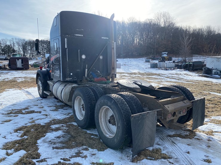 1999-kenworth-t800-image-8