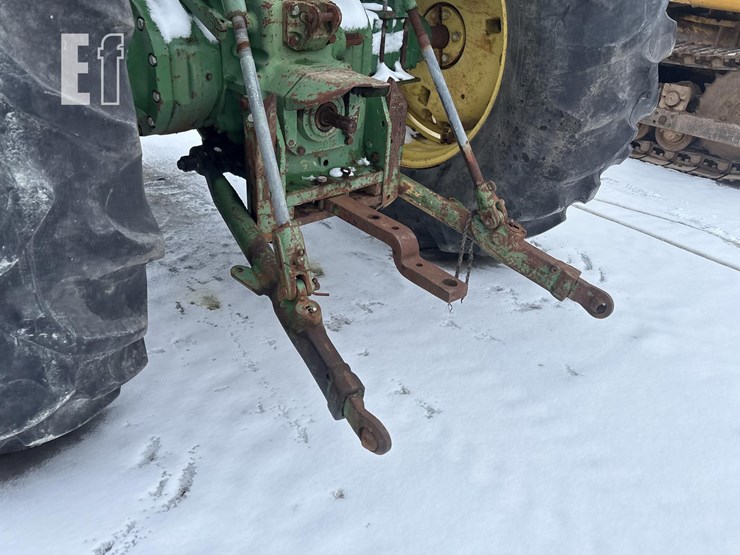 john-deere-2940-image-12