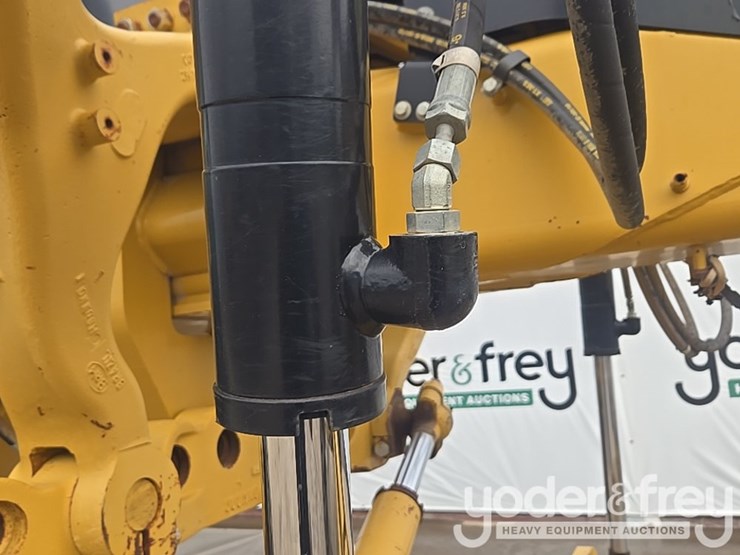 2009-caterpillar-140m-vhp-plus-image-32