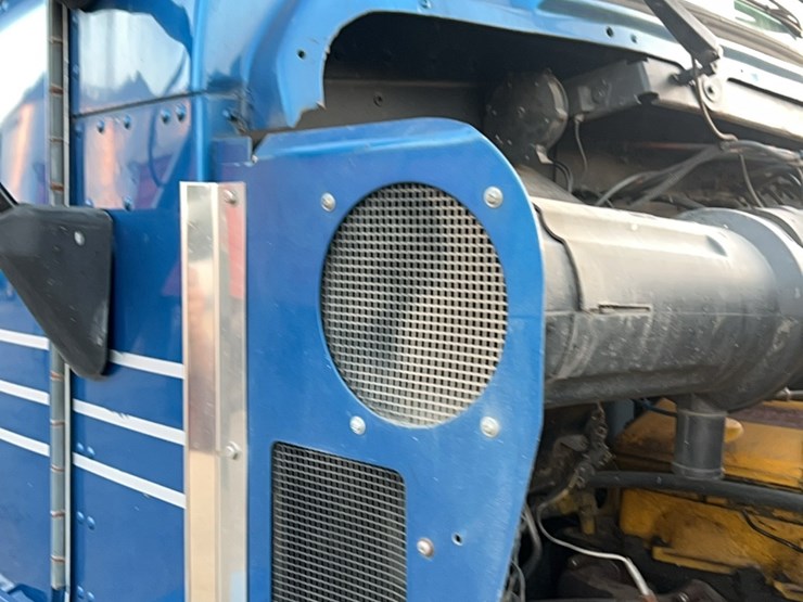 1990-kenworth-t600-image-128