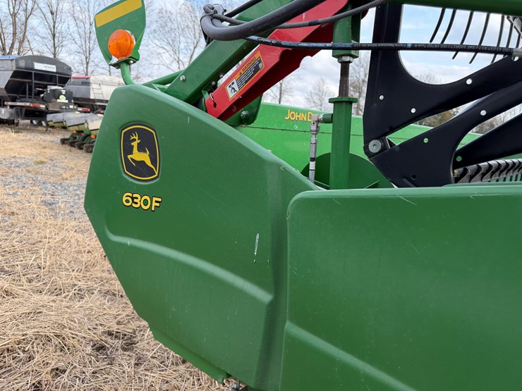john-deere-630f-image-44