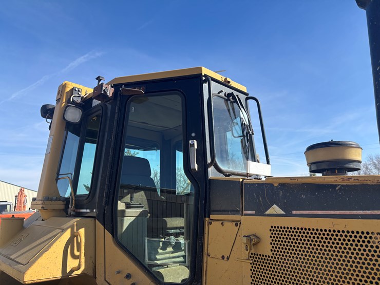 caterpillar-d6m-image-21