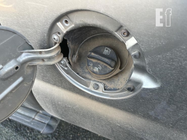 2003-chevrolet-silverado-3500-ls-image-16