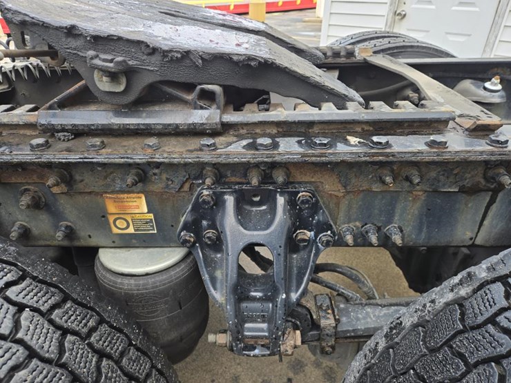 2018-kenworth-t680-image-26